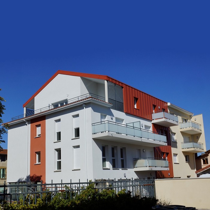 image site carré rognée.jpg